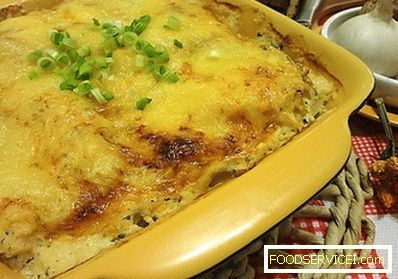Potato casserole with chicken and cheese